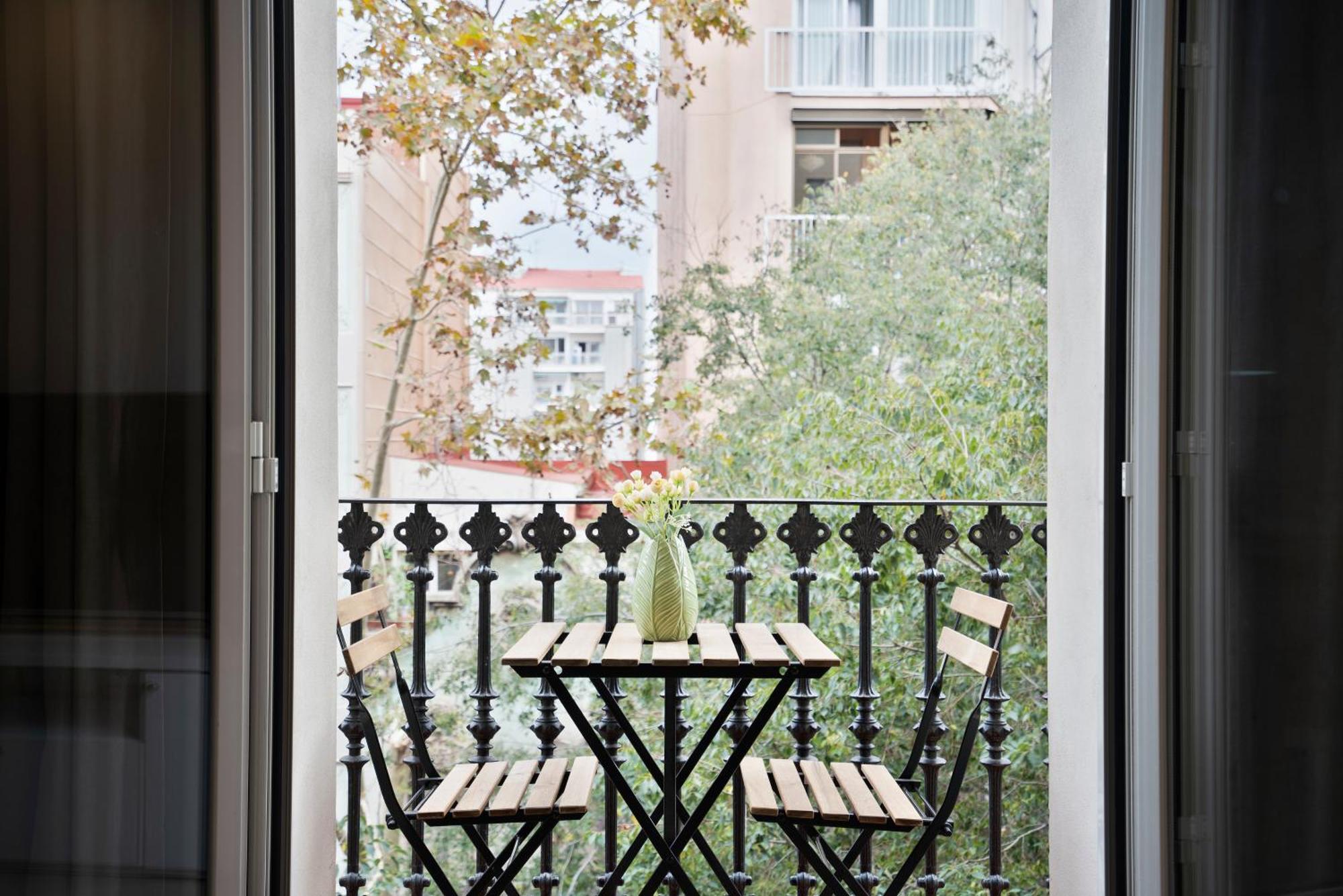 Bcnstop Sant Pau Suites Barcelona Ngoại thất bức ảnh